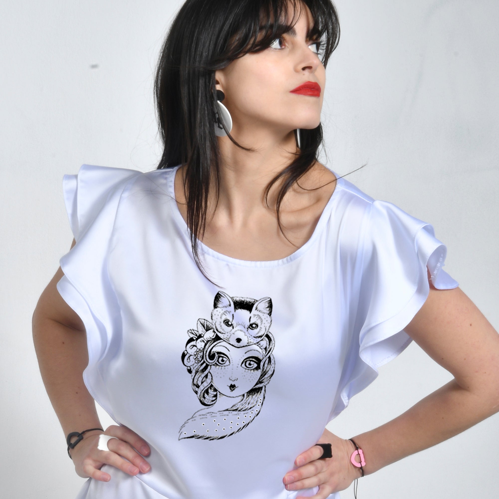 Vestido Blanco con Ilustración y Volantes