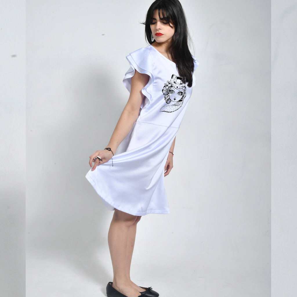 Vestido Blanco con Ilustración y Volantes