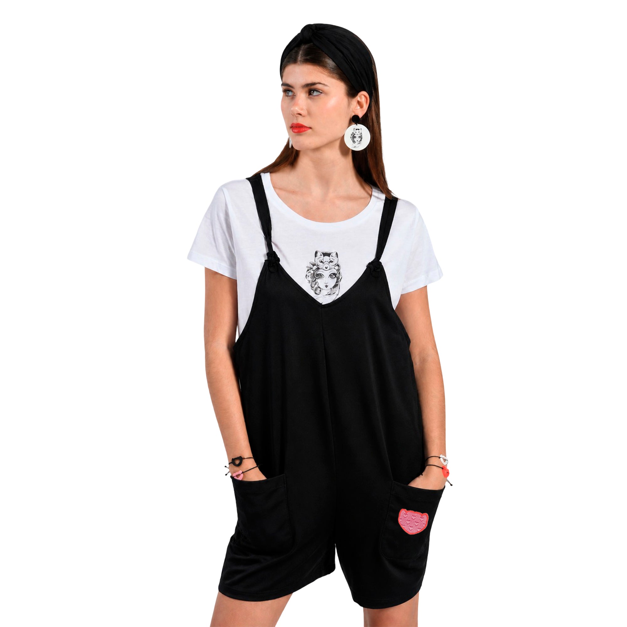 Peto Negro con Logo Bordado
