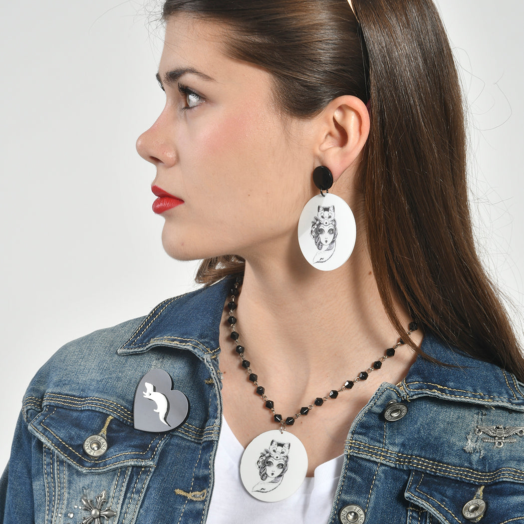 Collar Diseño Rostro sobre Rostro