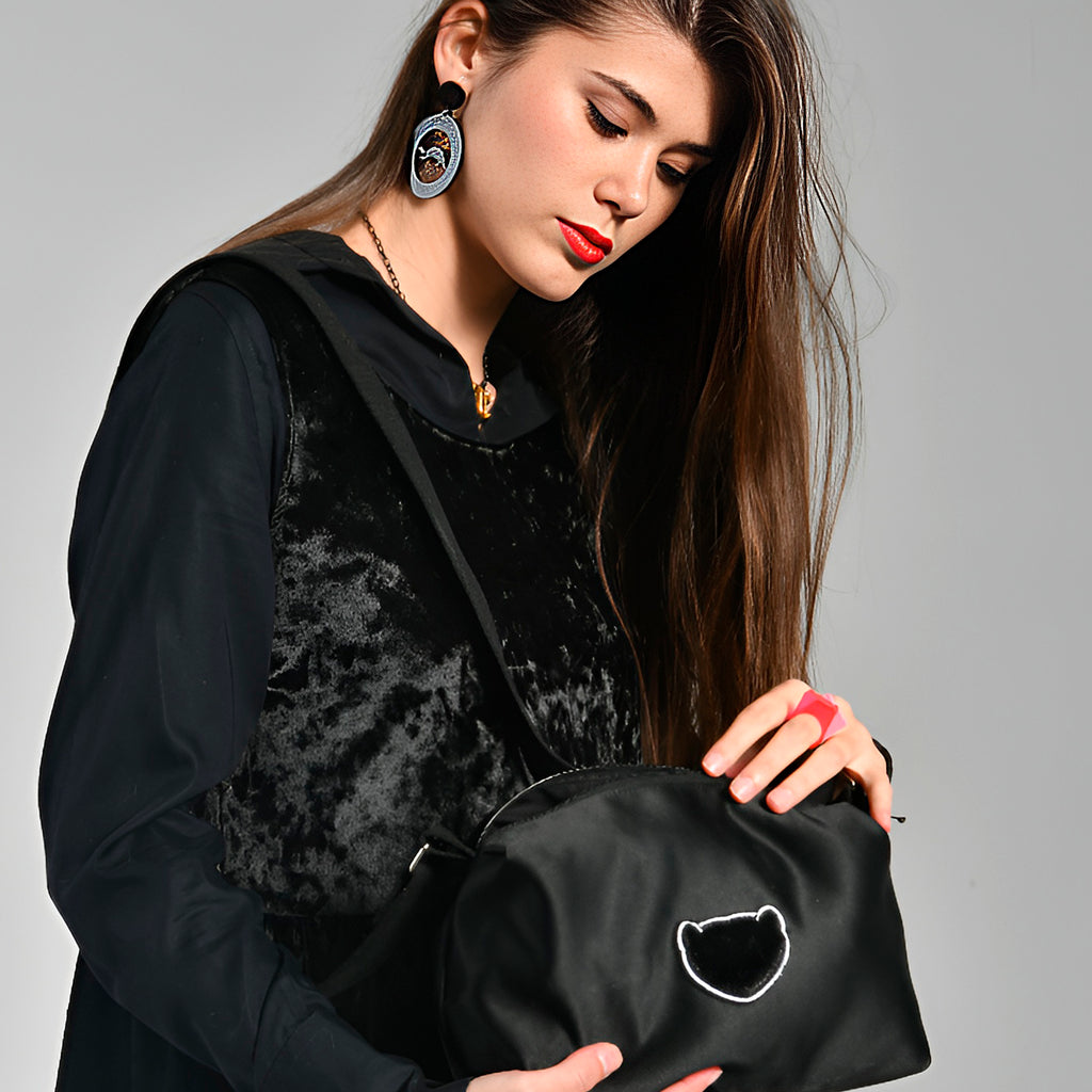 Bolso Satén Negro Logo Teddy