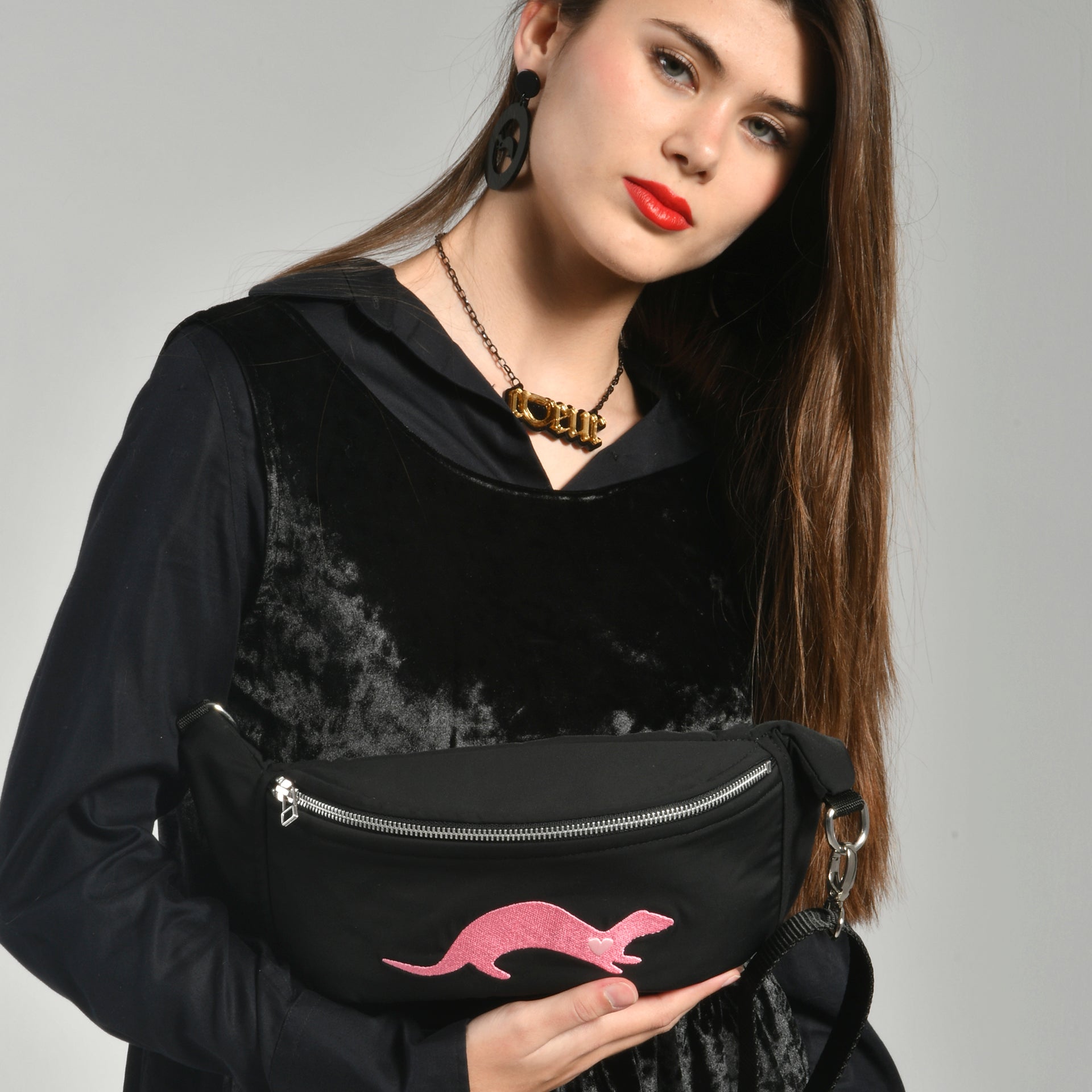 Bolso Bandolera Logo Bordado