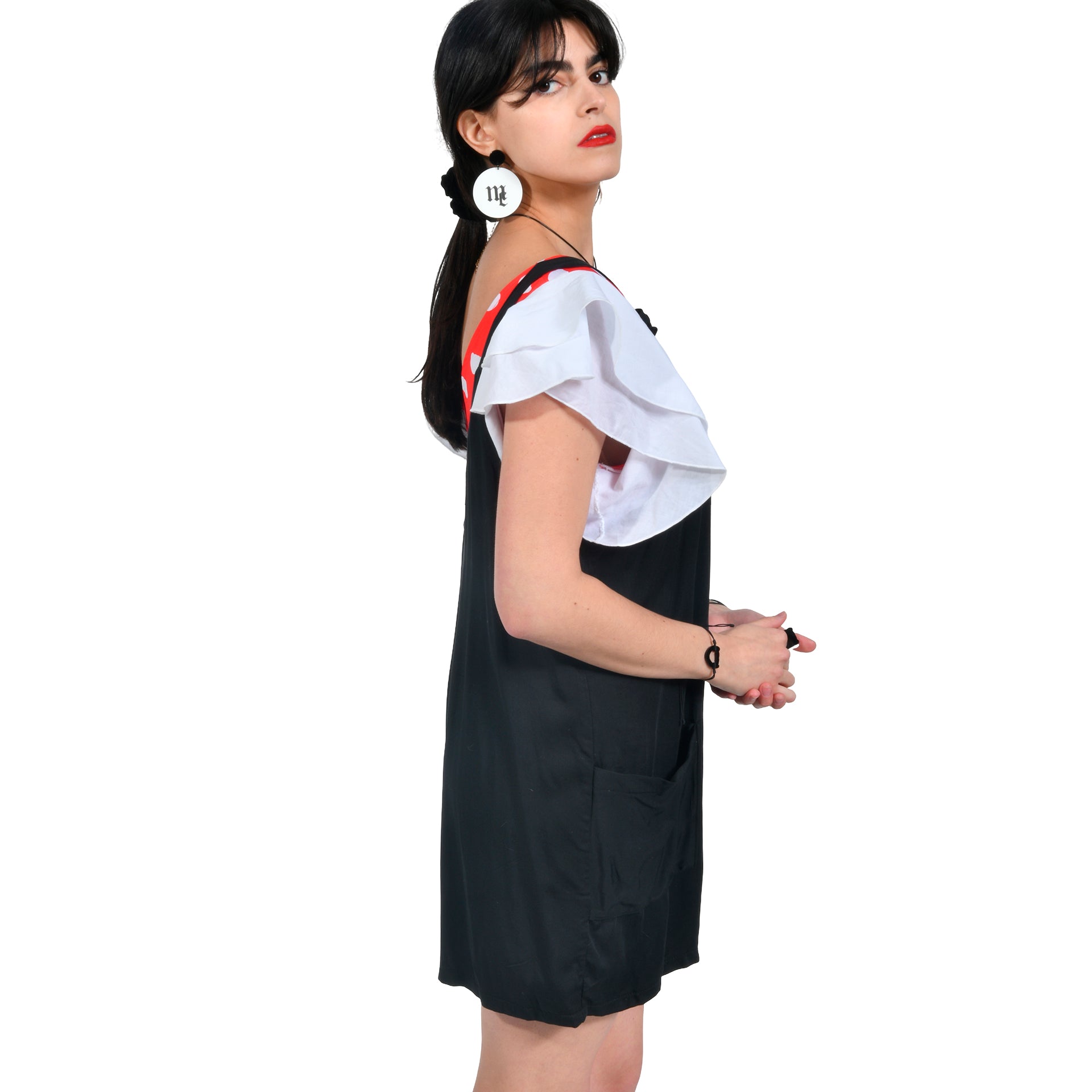 Peto Negro con Logo Bordado