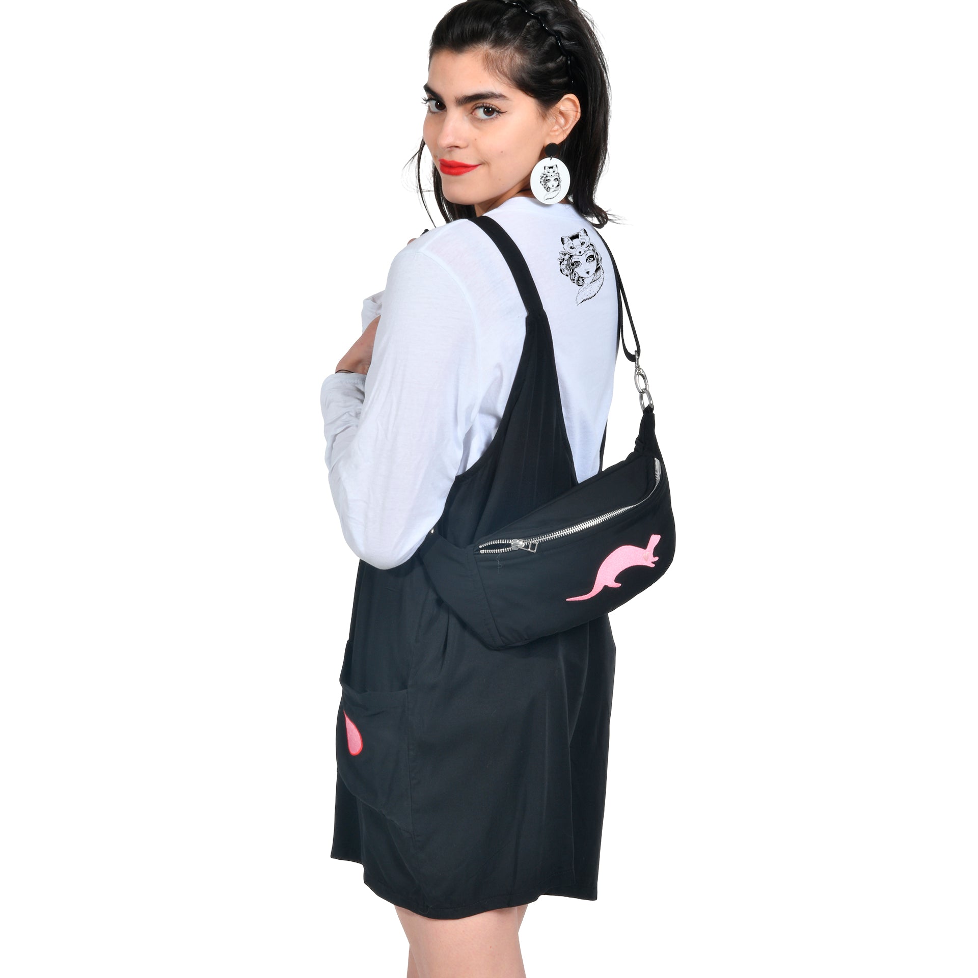 Peto Negro con Logo Bordado